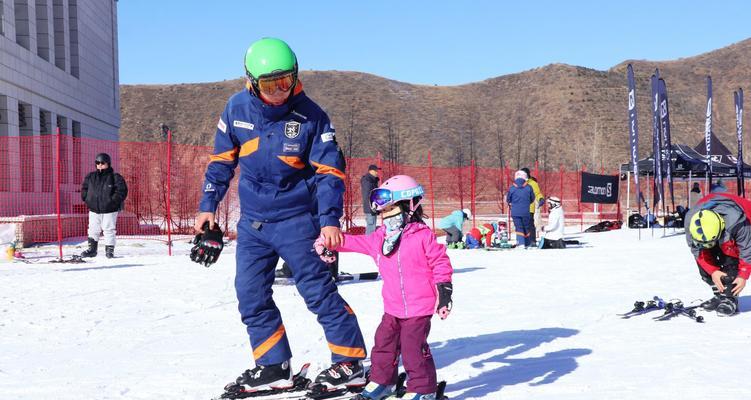 滑雪技巧大揭秘（15个实用滑雪小技巧，让你成为滑雪高手）