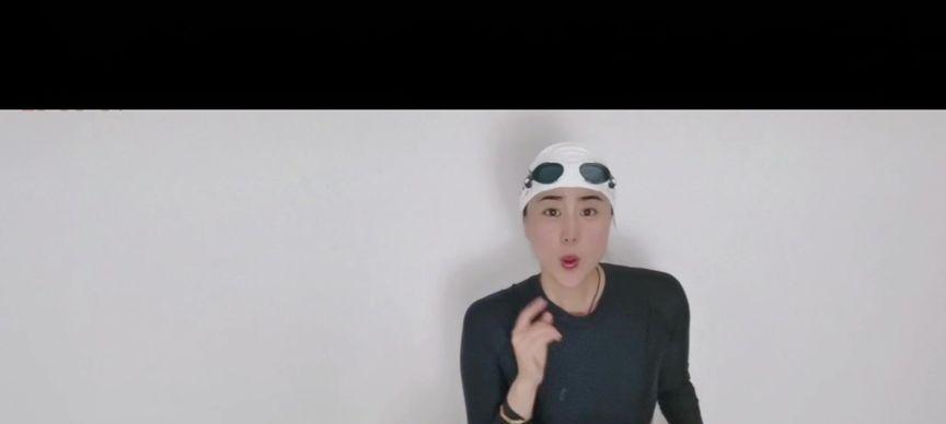 自由泳踢腿的呼吸技巧（换气的正确姿势及练习方法）