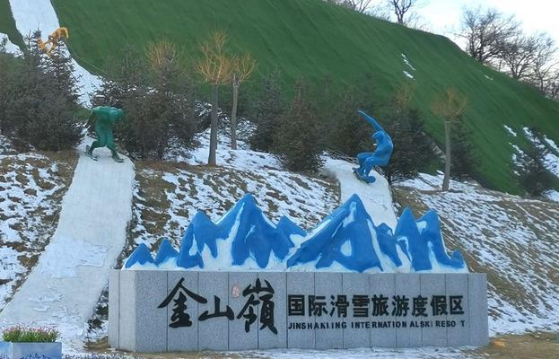 滑雪场建造技巧（实现高效运营的秘诀）