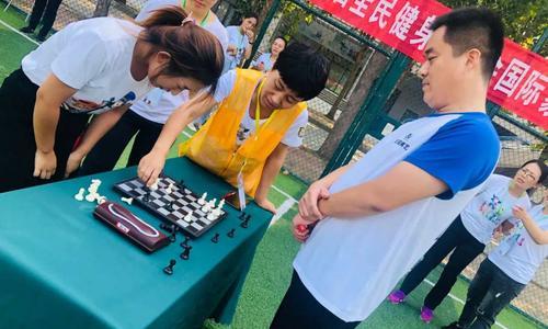 象棋讲解高手（揭秘象棋技巧精髓，掌握胜利关键）