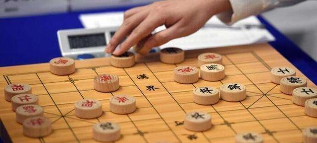 象棋技巧秘决（揭秘高手必备的15个绝招）