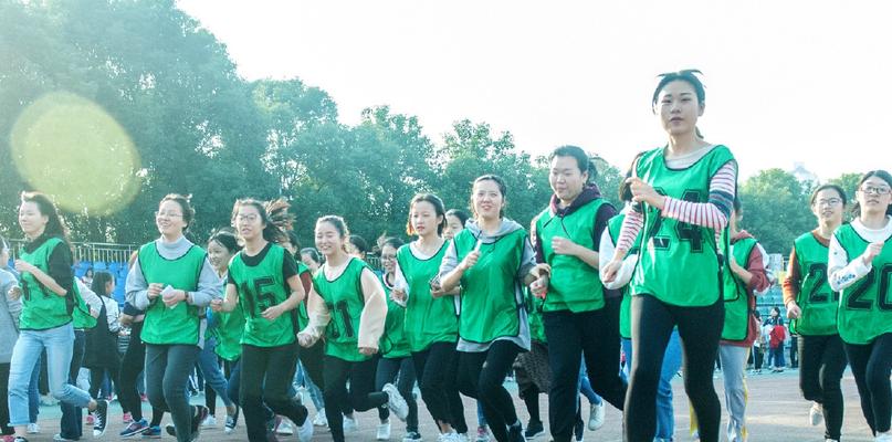 女生800米跑步技巧——呼吸困难解决方法（15个实用技巧教你克服呼吸困难，跑出更好的成绩）