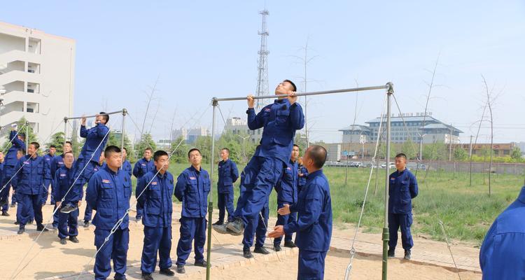 如何有效完成2000米跑步考核（掌握科学训练方法）