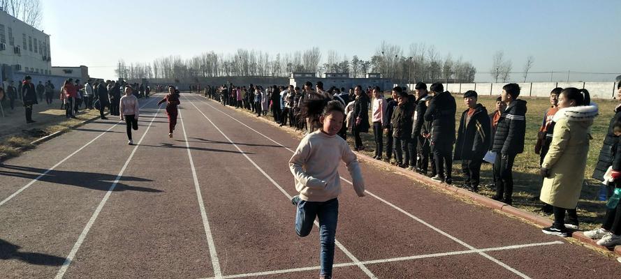 八百米跑步技巧全攻略（如何练习八百米跑步）