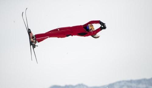 冬奥会放弃自由式滑雪空中技巧（为了提高运动员安全和比赛公平性）
