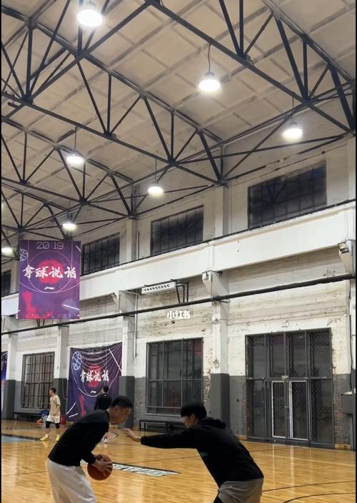 篮球实战技巧大全：从入门到精通