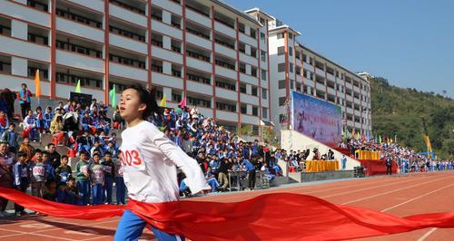 如何以1000米跑步技巧跑进4分半（从姿势到心态）