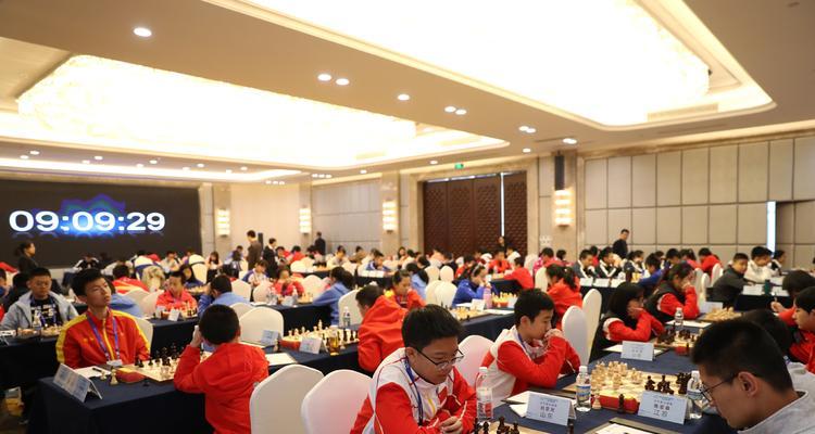 国际象棋答题100题技巧（成为象棋高手必备的百题解析）