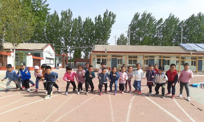 300米操场跑步技巧（掌握这些技巧）