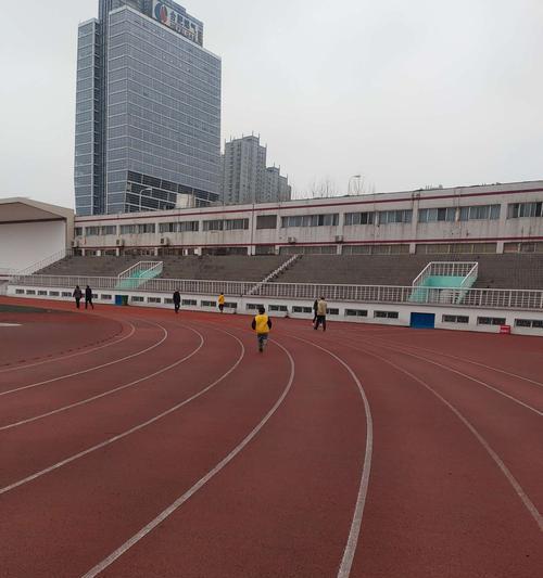 小学三年级女生400米跑步技巧全解析（从基础到提高）