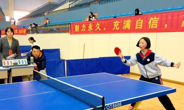 乒乓球正手攻球训练技巧（从基础动作到高难度演练）