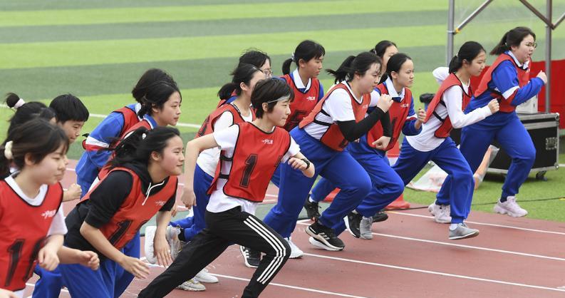 燃动你的激情，800米跑步技巧音乐全解析（如何通过音乐提高800米跑步效率）