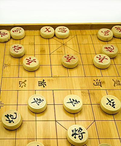 象棋进攻防守技巧剖析（从基本走法到高级战略）