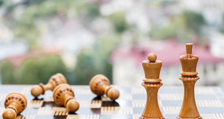 国际象棋基本走法和技巧（掌握象棋的基本规则和精妙技巧）