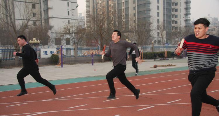 如何成为小学50米跑步冠军（掌握正确的技巧）