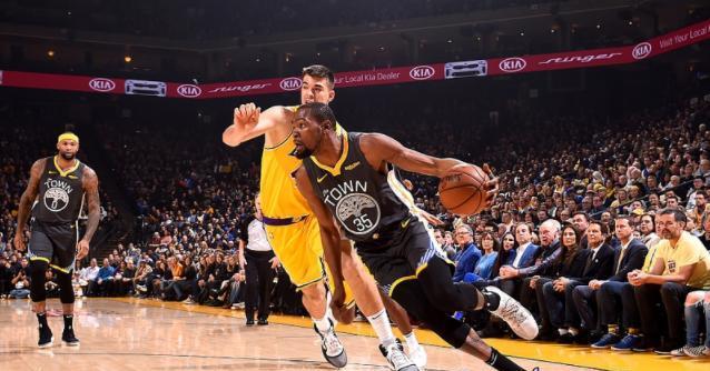 詹姆斯的投篮技巧（NBA历史上最顶尖的投手）