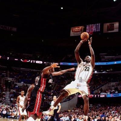 NBA球星詹姆斯教你如何提高投篮技巧（15个实用技巧帮你成为更好的射手）