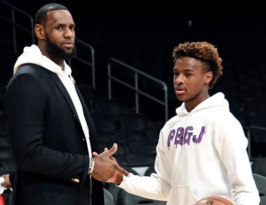 探秘詹姆斯超凡技巧（NBA巨星詹姆斯的篮球技能全解析）
