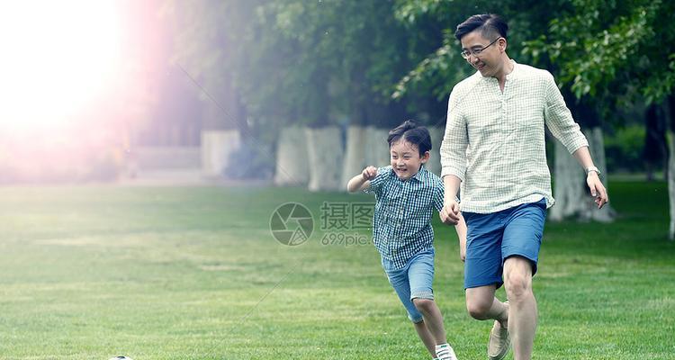 足球守门员接高球技巧（全面提升守门员的接球能力）