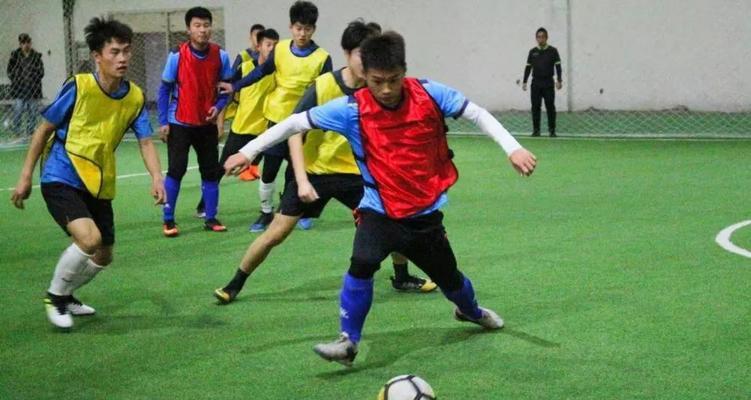 足球小将中场传球技巧教学（打造中场核心）
