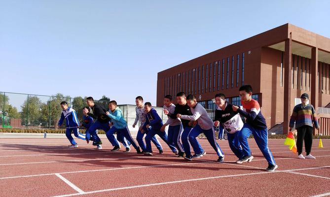 初中女子800米跑步技巧（如何提高速度和耐力）