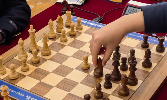 国际象棋进攻技巧（掌握攻击的奥秘）