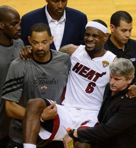 詹姆斯进攻技巧训练的秘密（揭秘NBA巨星如何提升进攻能力）