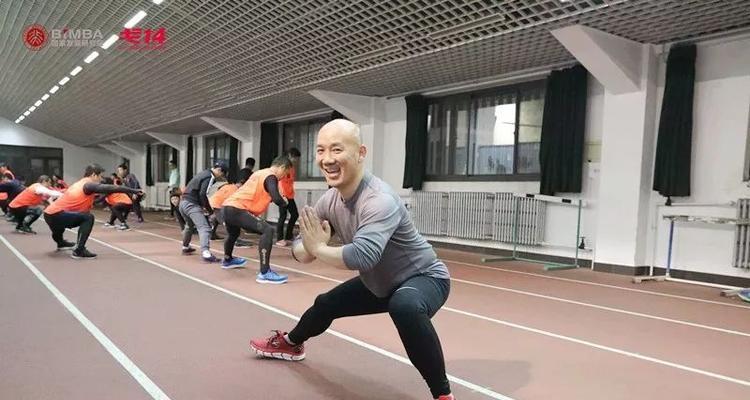 冬日跑马拉松（如何为寒冷季节的马拉松做好准备）
