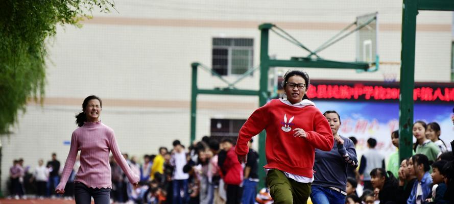 如何提高小学生200米跑步技巧（掌握正确的动作姿势）