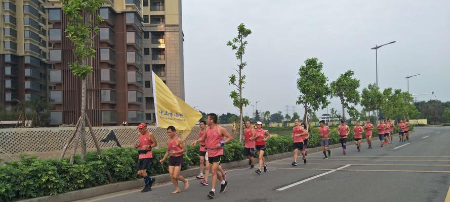 跑出完美马拉松（全面技巧教学）