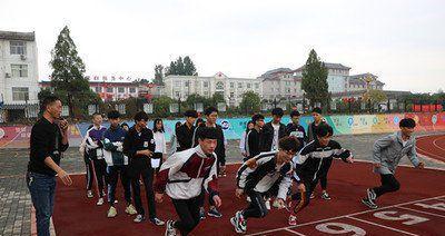 小学生400米跑步技巧（如何提高小学生400米跑步成绩）