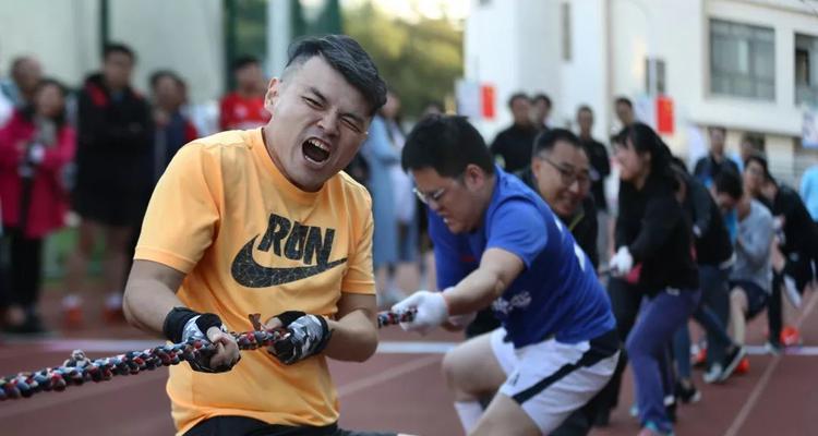 马拉松跑步冲刺技巧教学大全（打造强悍体能）