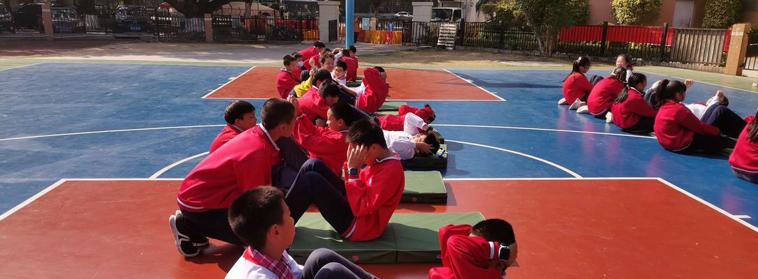 小学四年级50米跑步技巧教程？如何提高短跑速度？