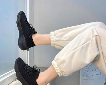 跑步时如何运用技巧减轻脚部疲劳？