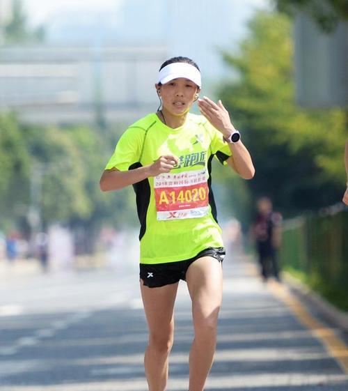 马拉松跑步冲刺技巧教程大全说？如何提高跑步冲刺速度？
