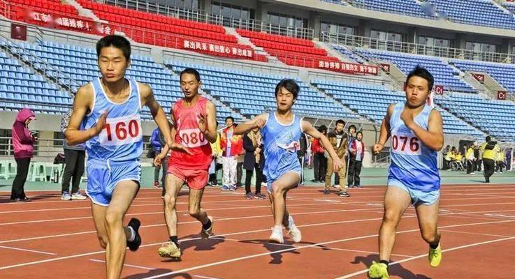 男生1000米慢跑呼吸技巧是什么？如何提高跑步效率？