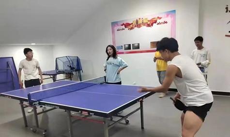 乒乓球比赛中如何运用技巧提高获奖几率？