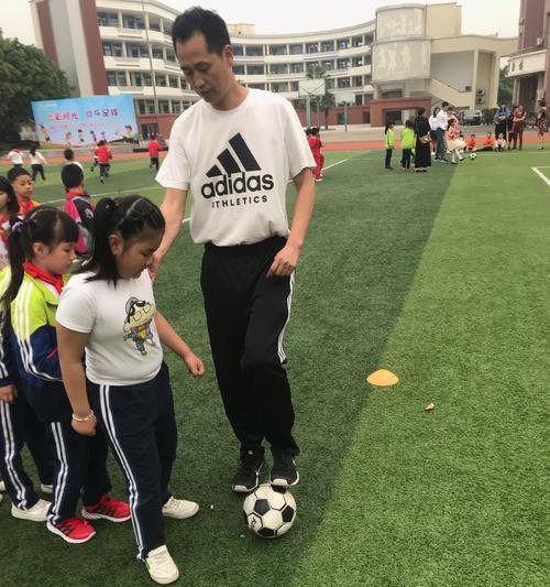 足球必胜小技巧有哪些？如何在比赛中应用？