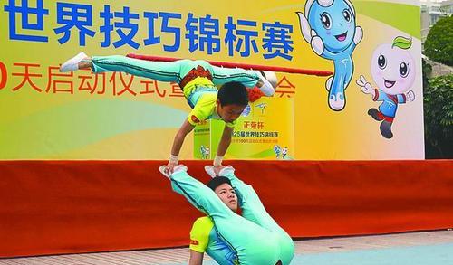 足球裁判如何加戏？加戏技巧有哪些常见问题？