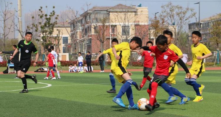 足球踩单车过人技巧训练重点是什么？如何有效提高训练效果？