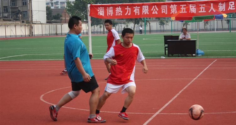 足球口诀大全与技巧是什么？如何运用这些技巧提高球技？