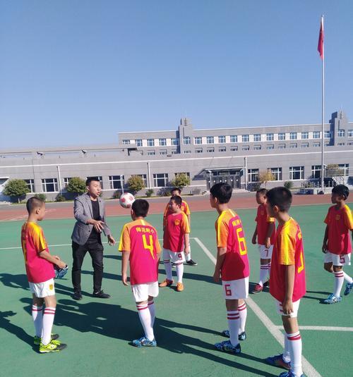 足球中场队员五个技巧名称大全是什么？如何有效掌握？