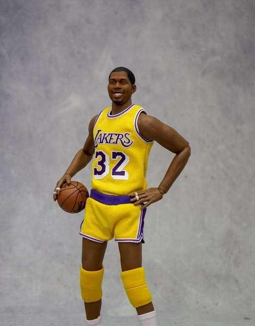 NBA的商业技巧有哪些？如何运用这些技巧提升球队价值？