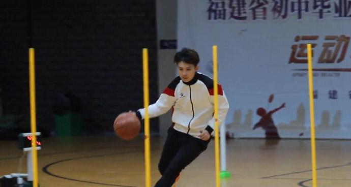 半场篮球防守技巧（从入门到精通）