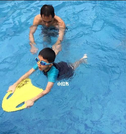 小孩学蛙泳换气怎么教？常见问题有哪些？