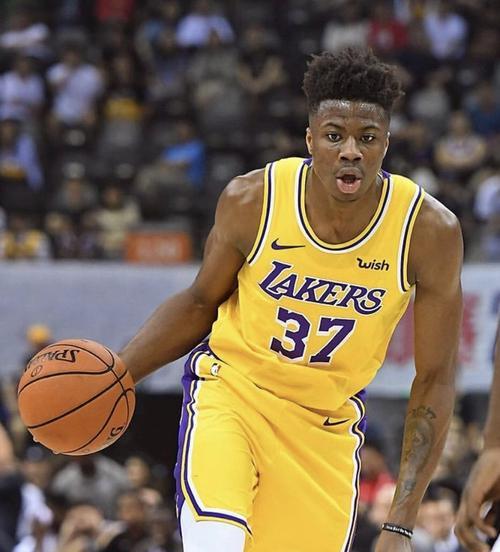 NBA跳投篮球技巧有哪些？如何提高跳投命中率？