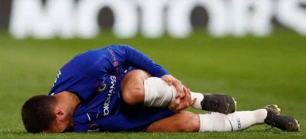 八人制足球后卫防守技巧（如何成为一名优秀的后卫）