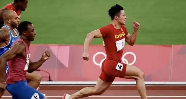 跑步的正确方法与技巧800米是什么？如何提高800米跑步成绩？