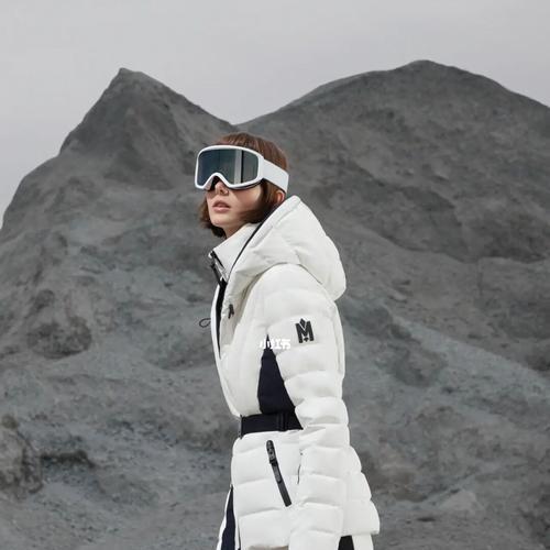 惊艳滑雪技巧（掌握这些技巧）