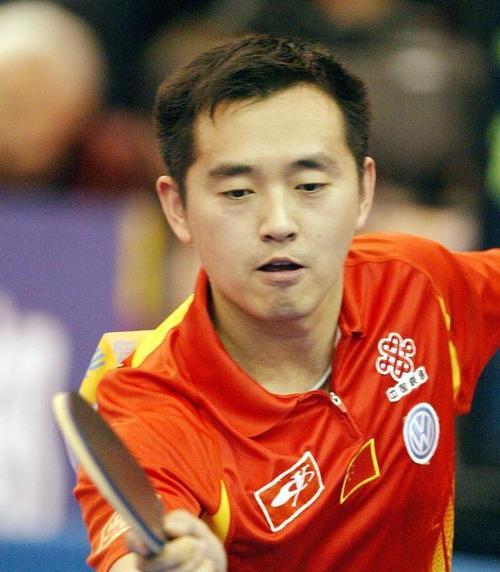 如何提高业余乒乓球直板横打接发球技巧（从基础动作到实战技巧）